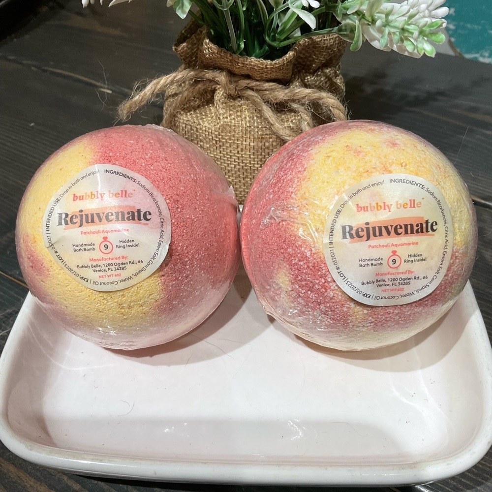 Set of two size 9 ring bath bombs by bubbly beige